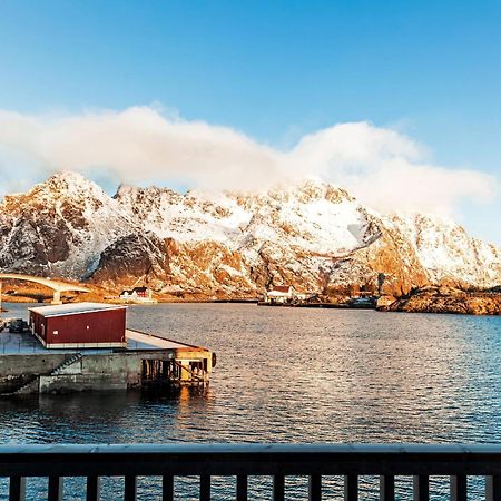 Rorbuleilighet 1J Henningsvaer Bagian luar foto